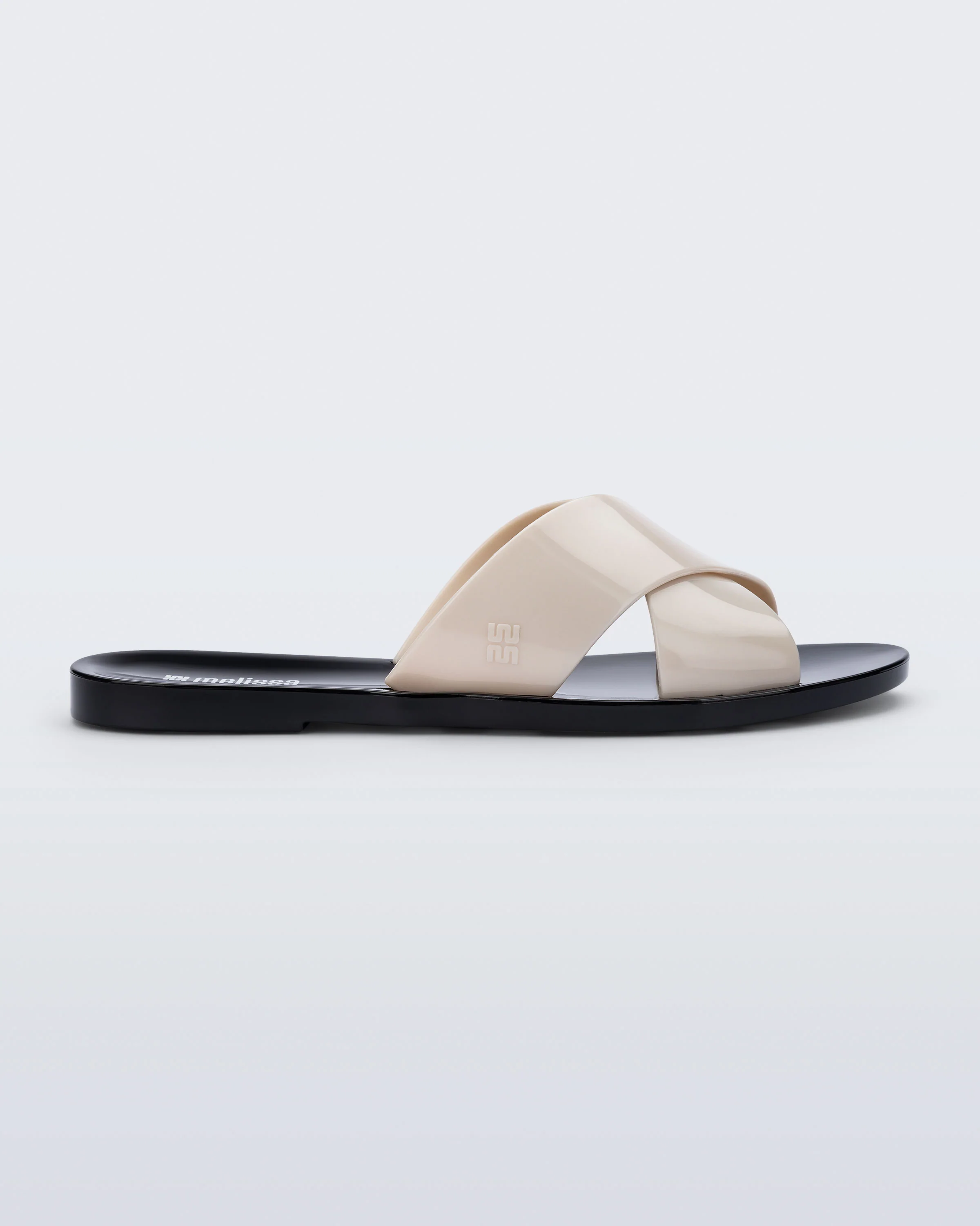 MELISSA ESSENTIAL CROSS SLIDE - Image 6