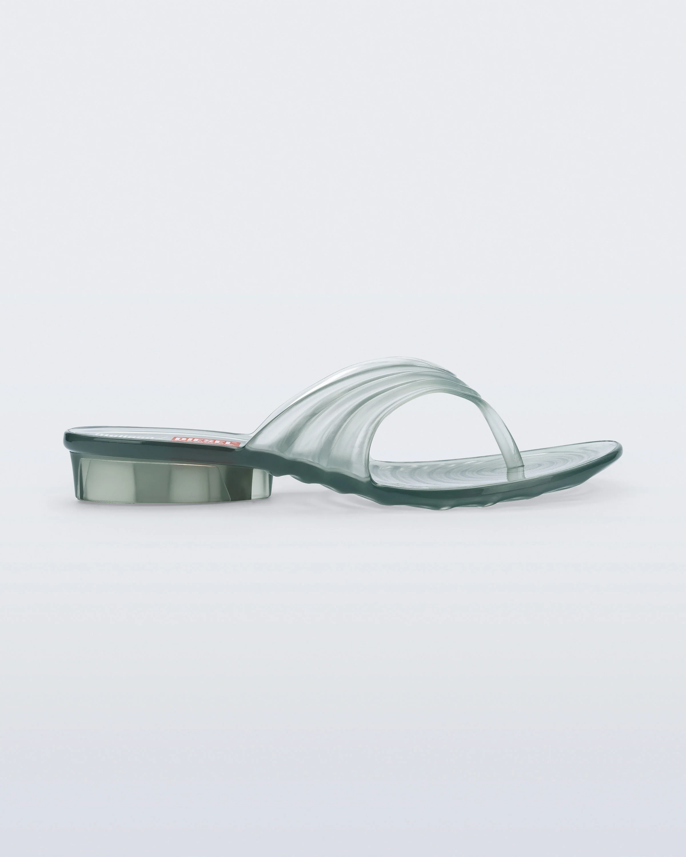 Melissa Quantum Thong + Diesel - Image 13