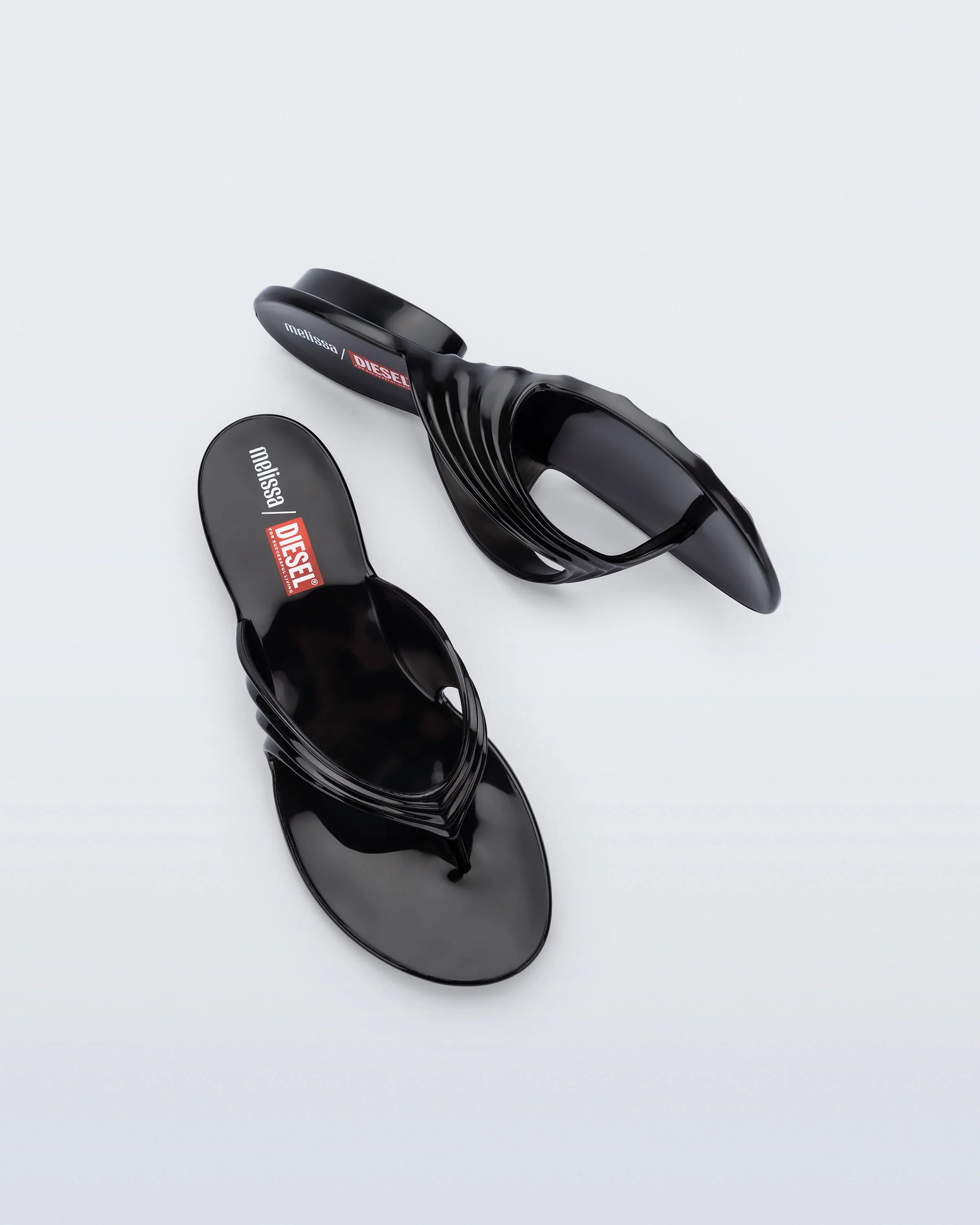 Melissa Quantum Thong + Diesel - Image 8