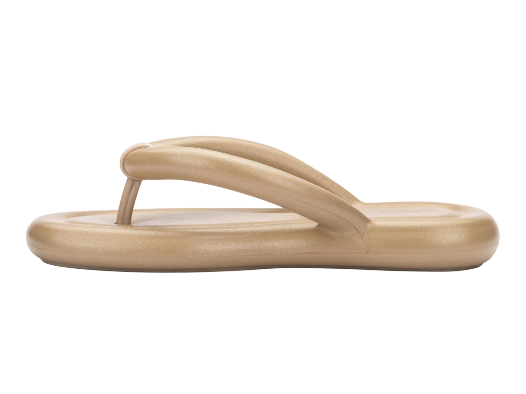 Melissa Flip Flop Free Shiny - Light Caramel - Image 3