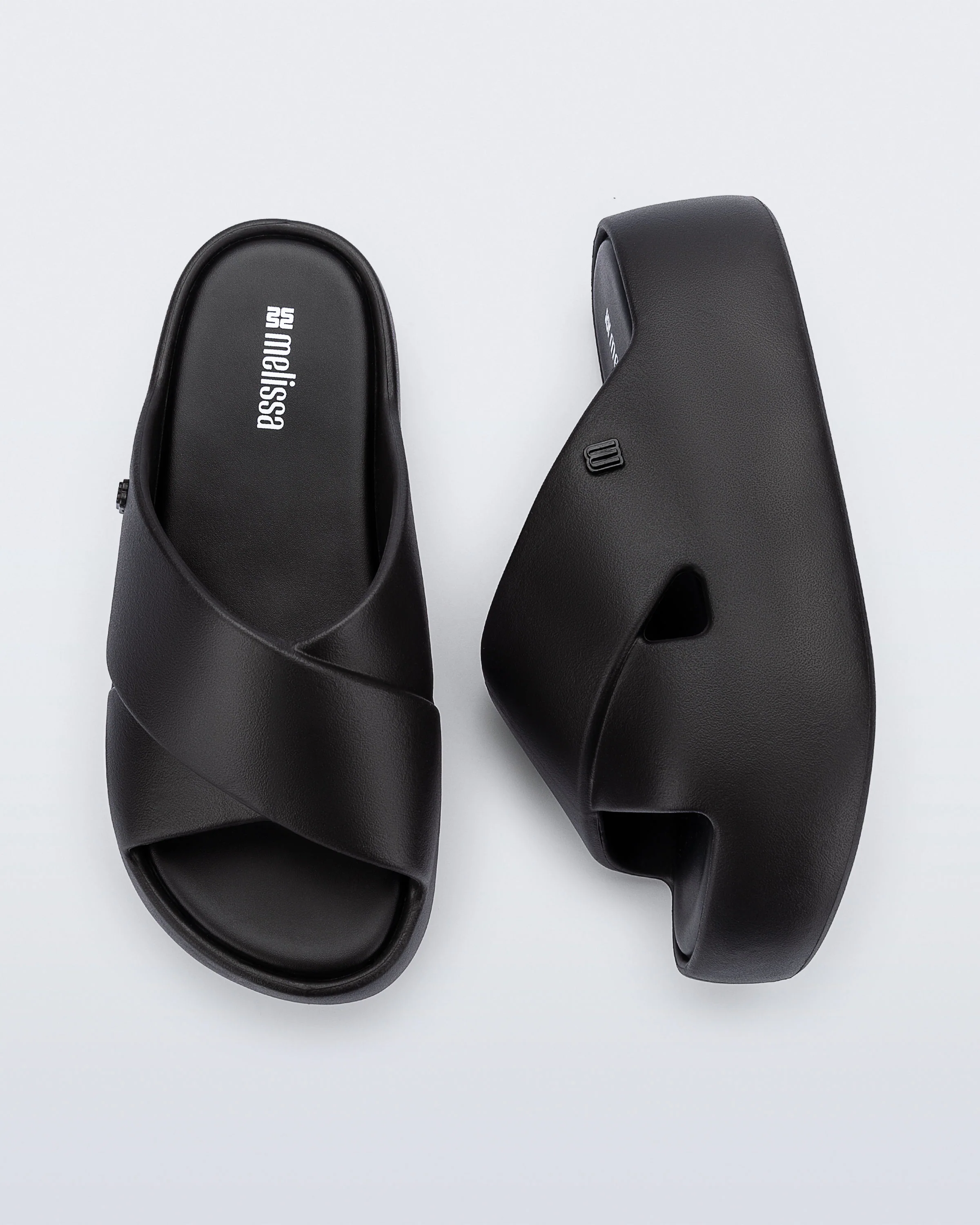 Melissa Free Cross Black - Image 3