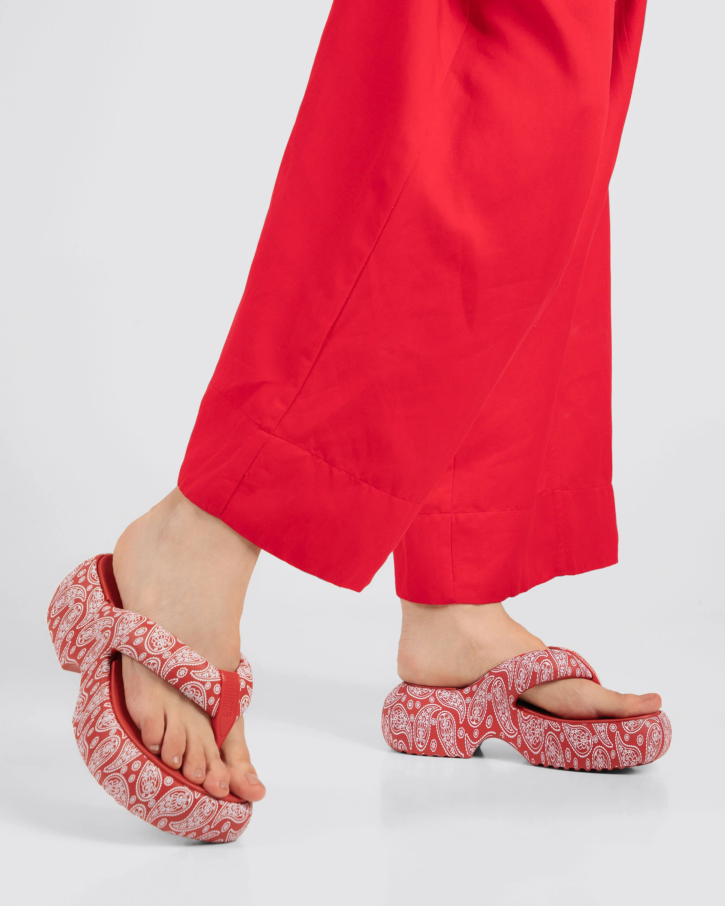 Melissa Free Fuzzy Printed Platform - Image 10