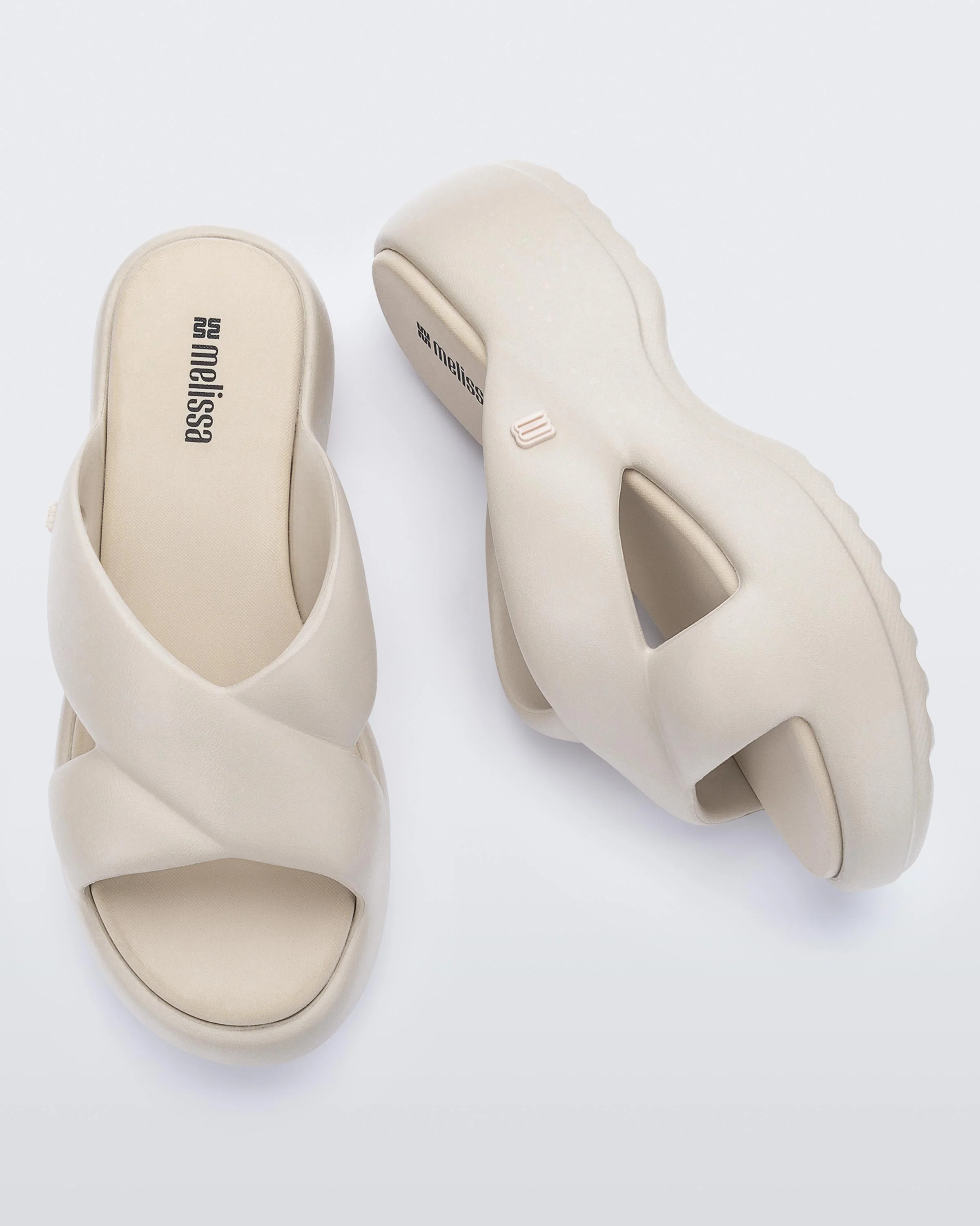 MELISSA FREE RISE BEIGE - Image 4