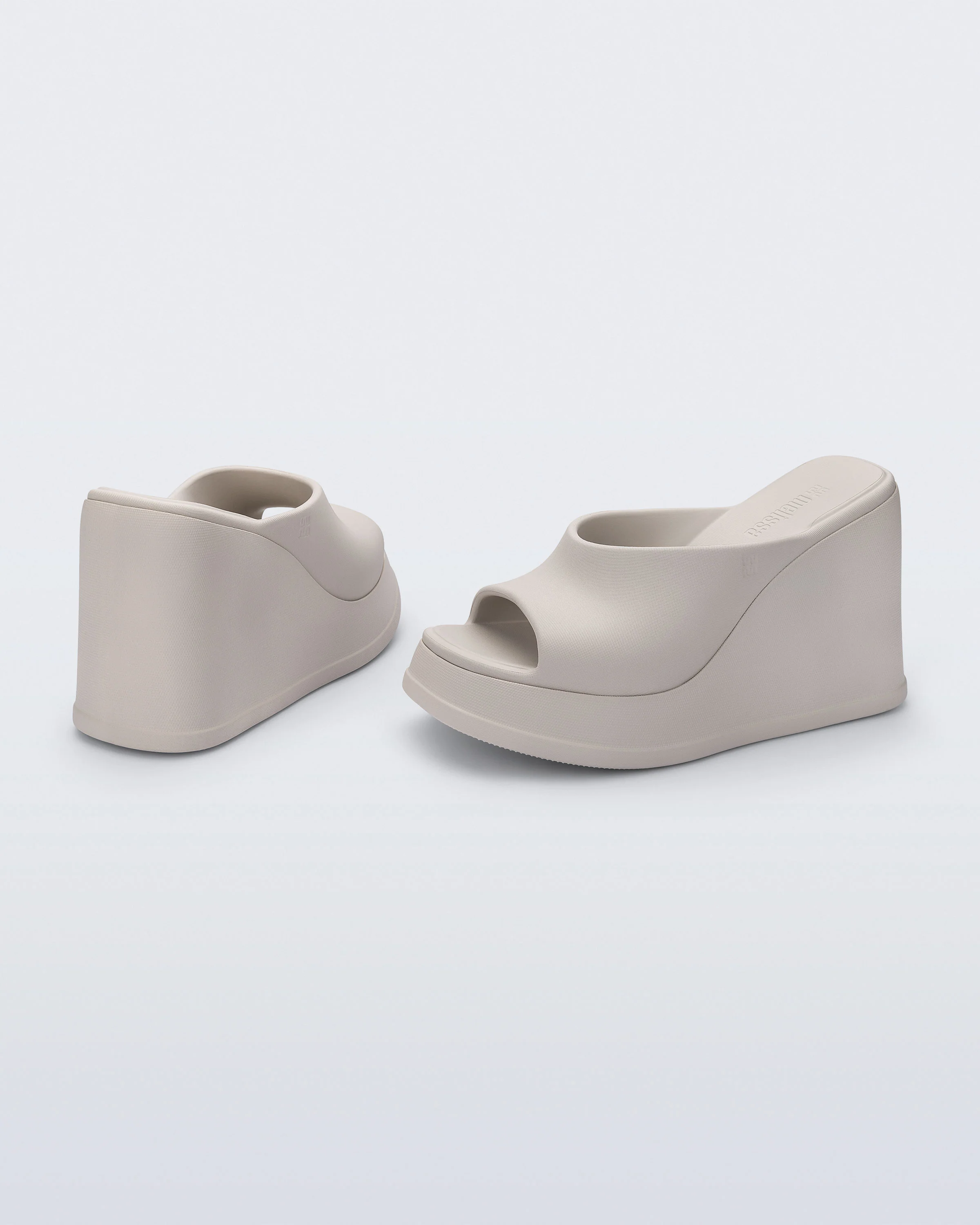 MELISSA FREE SLIP BEIGE - Image 2