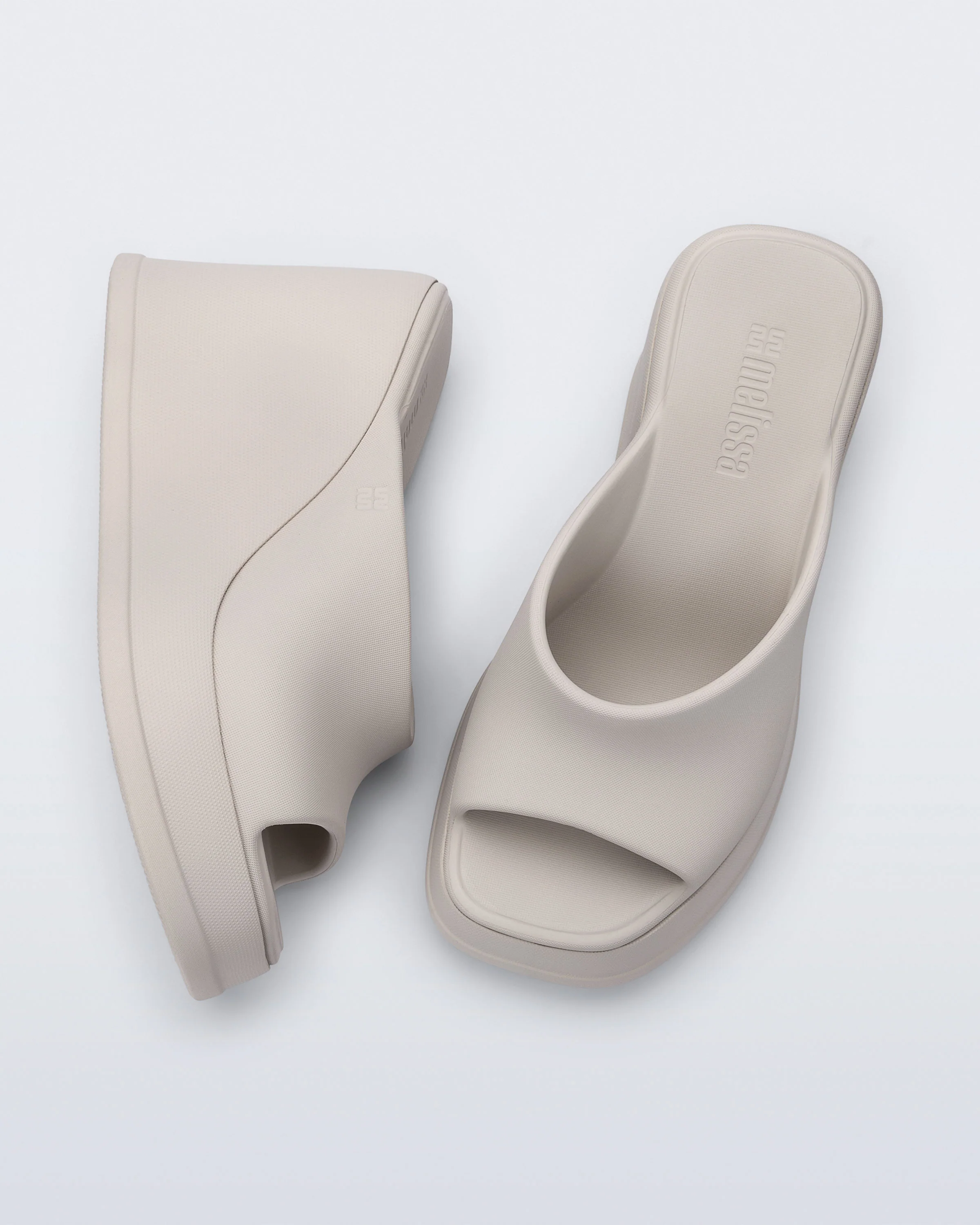 MELISSA FREE SLIP BEIGE - Image 3